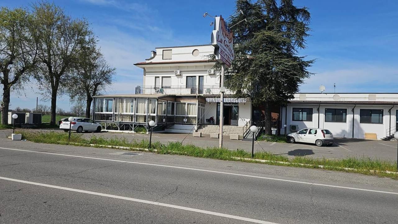 Отель La Gritta Srl Кастель-Сан-Джованни Экстерьер фото